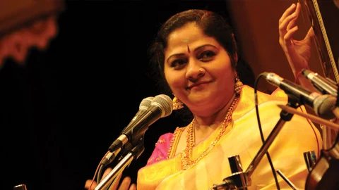 சௌம்யா
