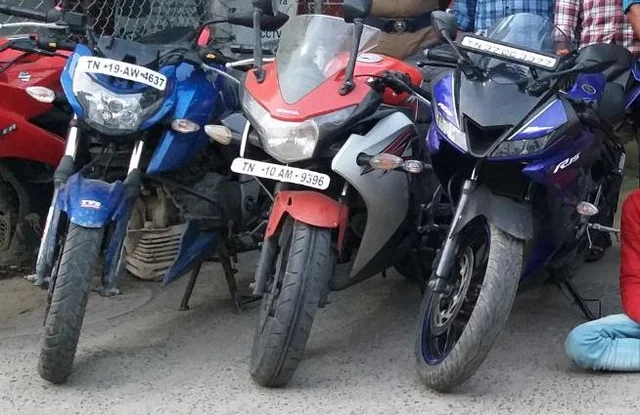 திருடப்பட்ட விலை உயர்ந்த பைக்குகள்