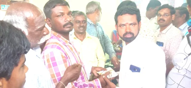 25 பைசாவுக்கு பிரியாணி