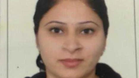 பள்ளி ஆசிரியை சரப்ஜித் கவுர்