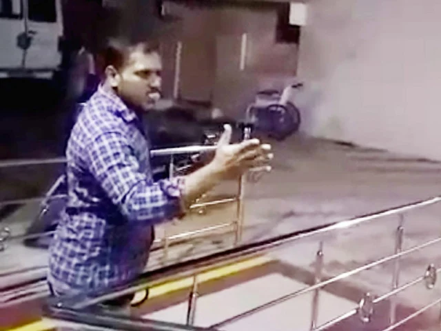 செவிலியர்களை வசைபாடும் அரசு மருத்துவர்