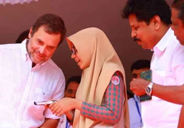 ராகுல் காந்தி - மாணவி ஸபா பெஃபின்