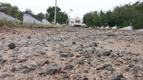 ஆயுதப்படைச் சாலை
