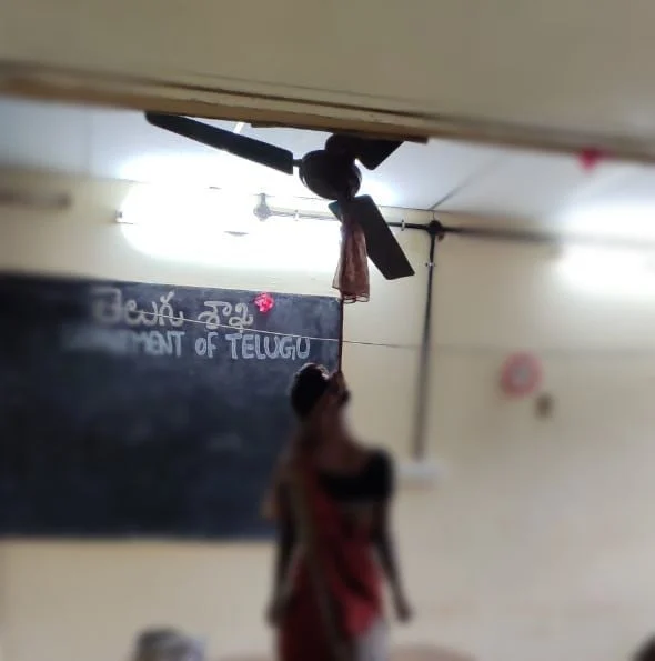 தூக்கில் தொங்கிய நிலையில் ஹரிசாந்தி