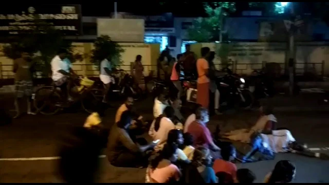 சாலை மறியல்