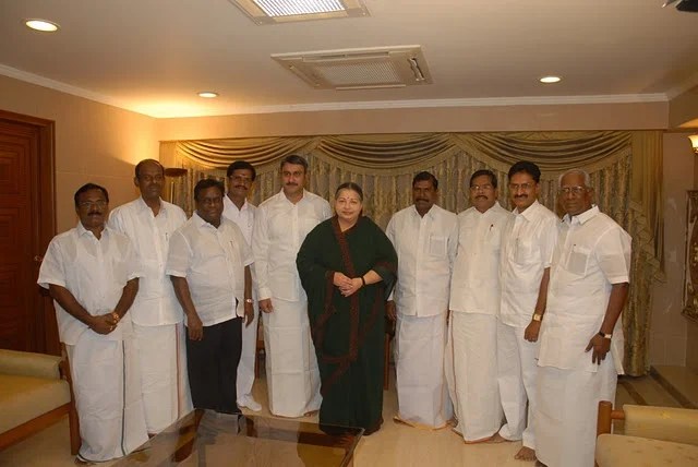 2009 தேர்தல்... ஜெயலலிதாவுடன் பா.ம.க. வேட்பாளர்கள்