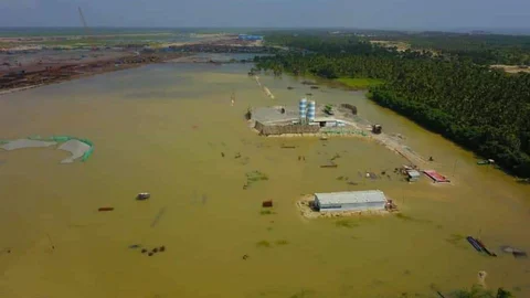 மழைநீர் சூழ்ந்துள்ள அனல்மின் நிலையம்