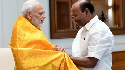 மோடியுடன் ராமதாஸ்