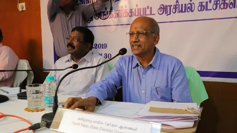 மாநில தேர்தல் ஆணையர் பழனிசாமி