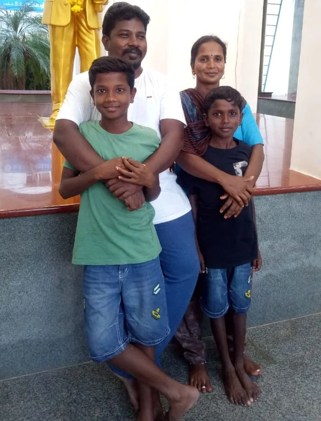 அதியன் ஆதிரை குடும்பத்துடன்