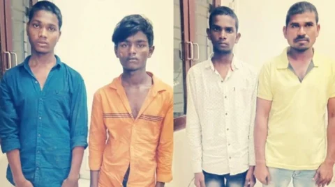 கேசவலு, சிவா, நவீன், முகமது பாஷா என்ற ஆரீப்