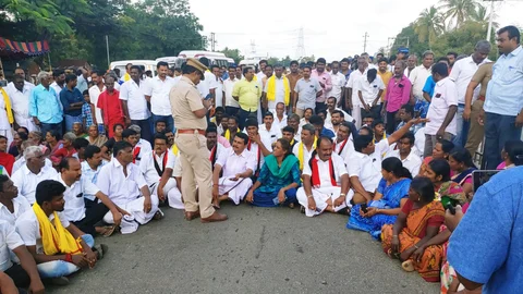 போராட்டத்தில் செந்தில் பாலாஜி, ஜோதிமணி