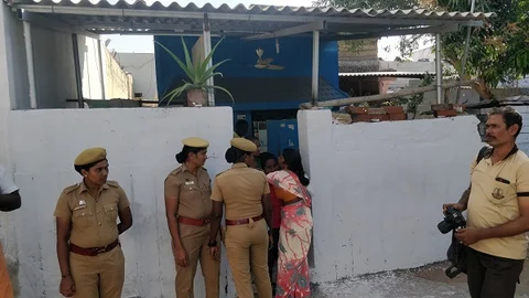 கொலை நடந்த வீடு