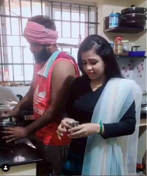 மணிமேகலை, ஹுசைன்