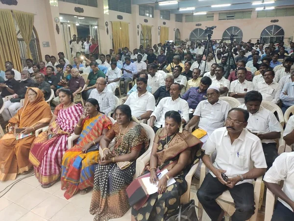 அரங்கக் கூட்டம்