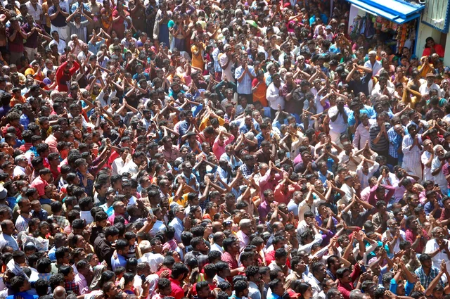 பொதுமக்கள் தரிசனம்