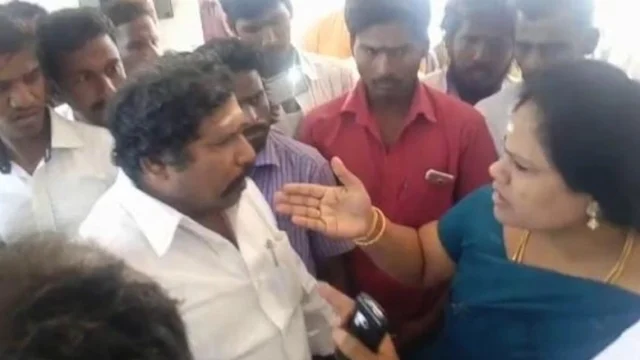 கணவருடன் எம்.எல்.ஏ பரமேஸ்வரி