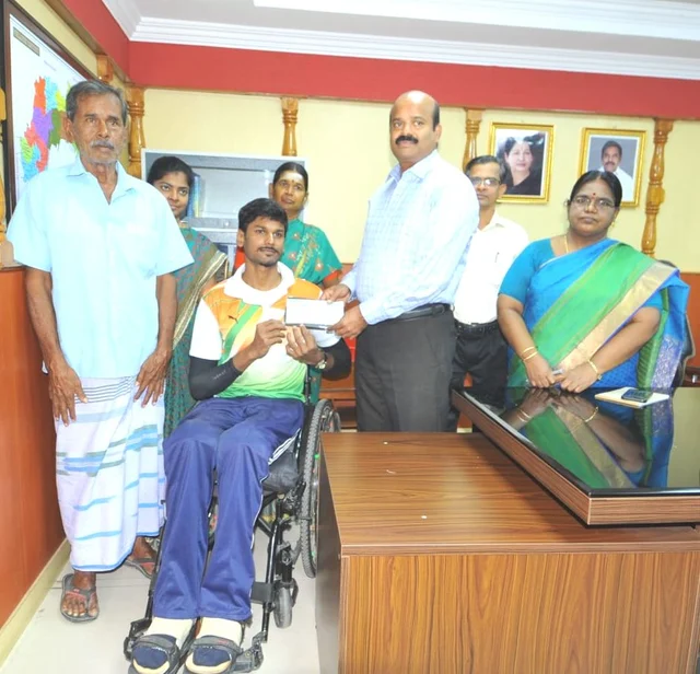 கலெக்டர் சண்முக சுந்தரம்