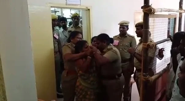 வேட்பாளரைத் தாக்கிய போலீஸார்!