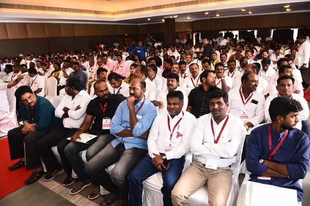 கட்சி நிர்வாகிகள்