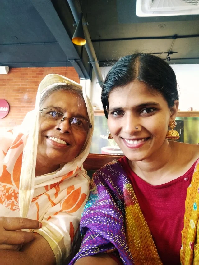 Halitha shameem with her Mom