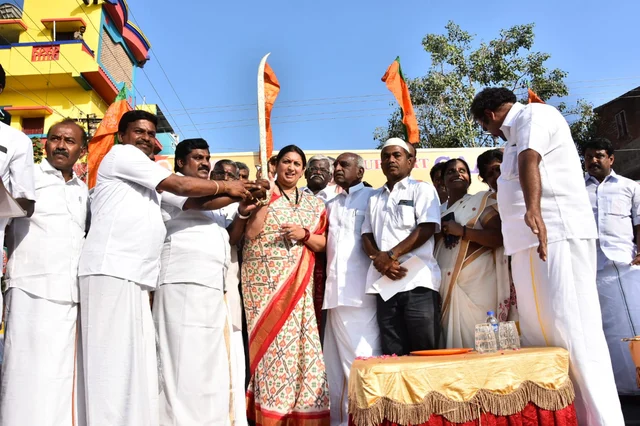 ஸ்மிரிதி இரானி