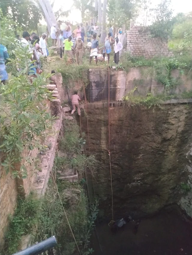 காளை மீட்கும் பணி