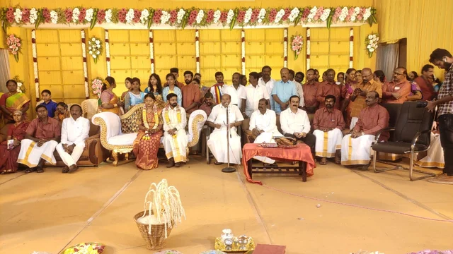 திருமண விழாவில் பா.ம.க நிர்வாகிகள்