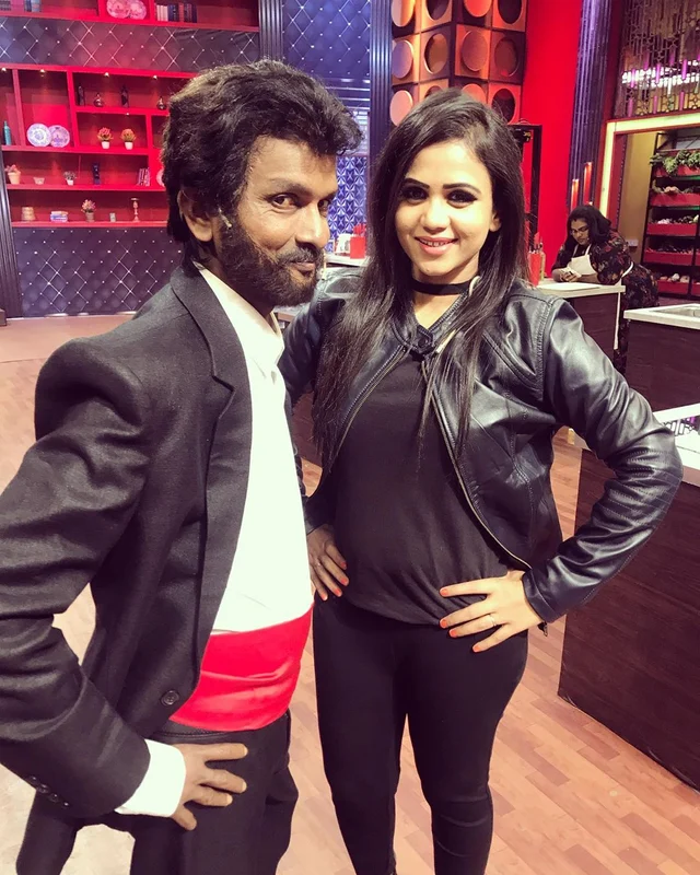 பிஜிலி, மணிமேகலை