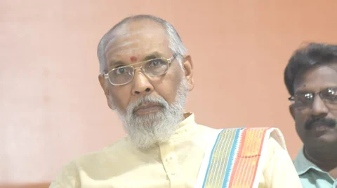 விக்னேஷ்வரன்