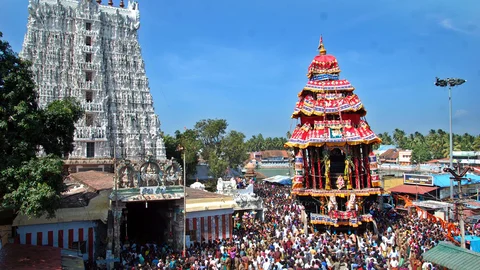 ஊர் கூடி இழுக்கும் தேர்த்திருவிழா..!!