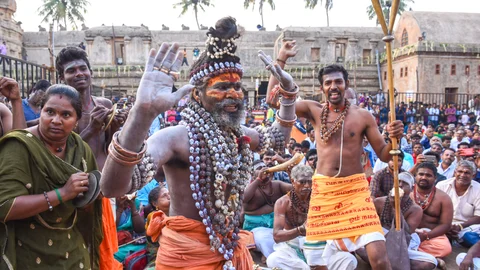 பக்தர்கள் கொண்டாட்டம்