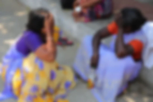 சிறுமியின் உறவினர்கள்