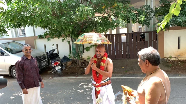 காசி யாத்திரையின்போது...