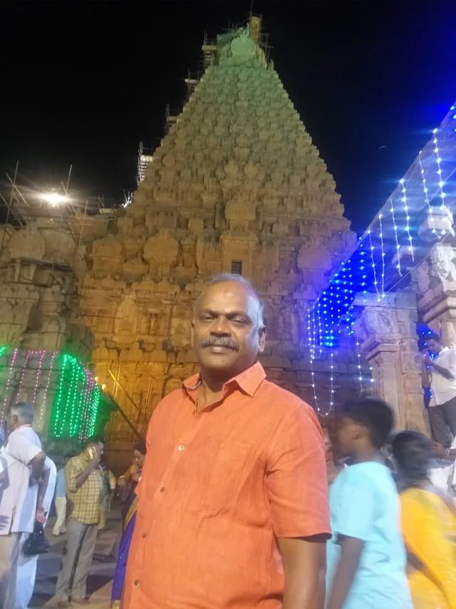 பெரிய கோயிலில் வேல்ராஜ்
