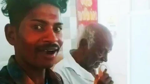 `டிக் டாக்' கல்லூரி மாணவர்