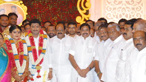 திருமண விழாவில் முதல்வர் எடப்பாடி பழனிசாமி
