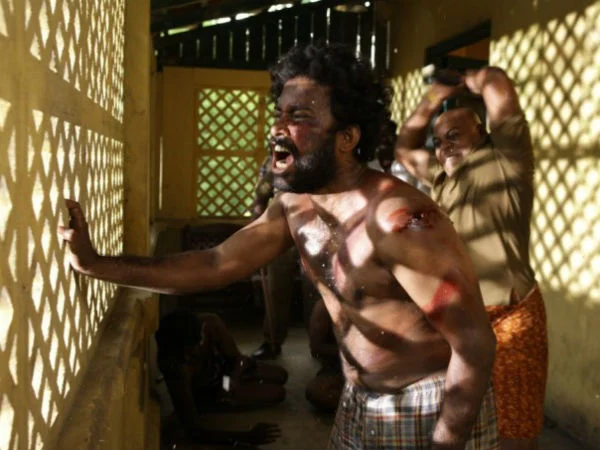 தினேஷ்