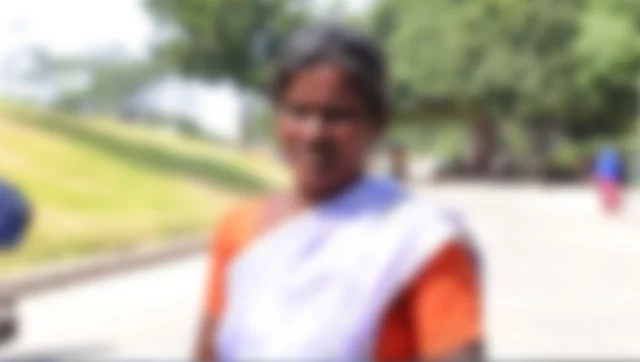 சிறுமியின் பாட்டி