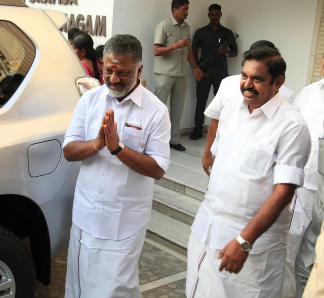 பன்னீரும் எடப்பாடியும்