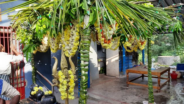 திருமணத்தில்...