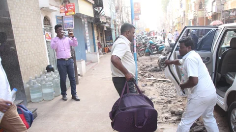 அன்புச்செழியன் அலுவலகத்தில் சிக்கிய ஆவணங்கள்