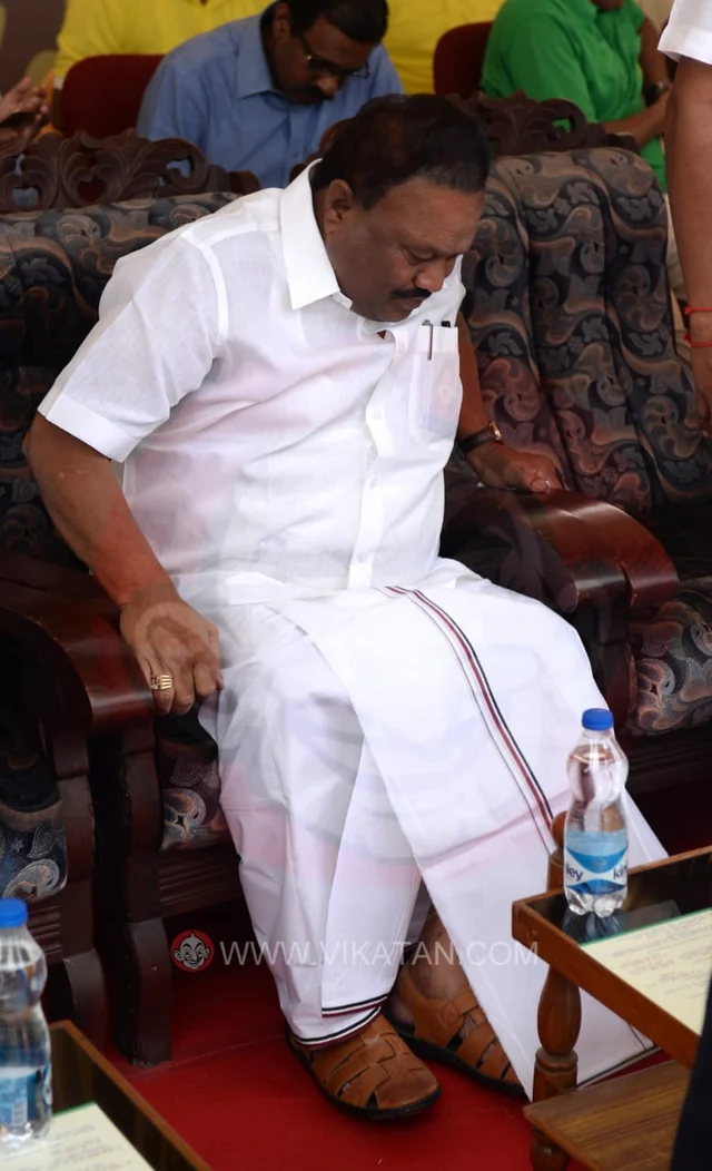 திண்டுக்கல் சீனிவாசன்