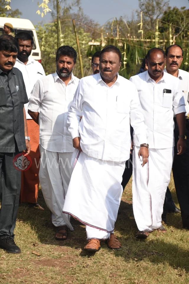 அமைச்சர் திண்டுக்கல் சீனிவாசன்