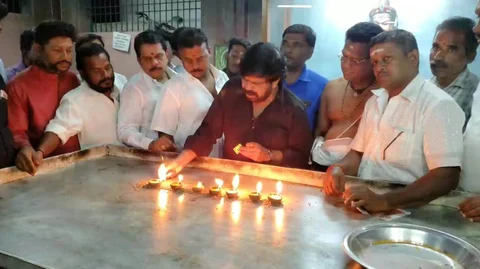 சித்திரகுப்தர் ஆலயத்தில் டி.ராஜேந்தர்