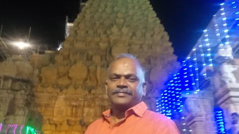 பெரிய கோயிலில் வேல்ராஜ்
