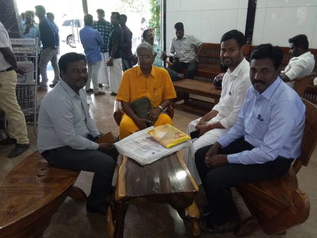 குழுவில் உள்ளவர்கள்