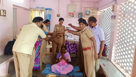 மலர்விழிக்கு வளைகாப்பு நடத்தும் போலீஸார்