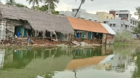 6 வீடுகள்