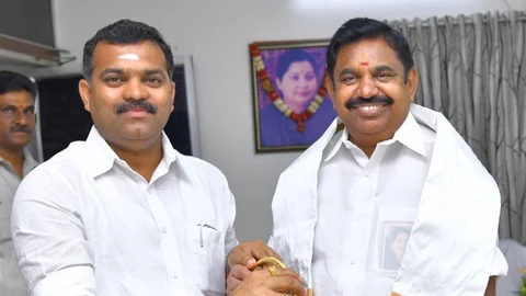 எடப்பாடி பழனிசாமி, ஆவின் கார்த்திகேயன்